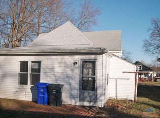718 E 14th St, Sedalia, MO 65301