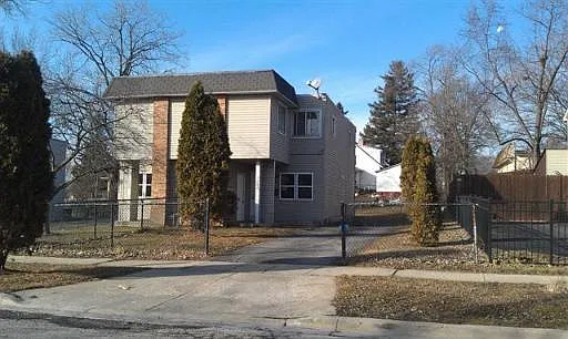 1022 Century Ln #1