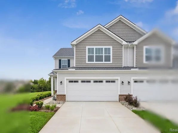 1501 Salt Springs Dr, Saline, MI 48176