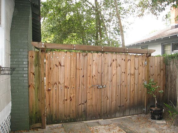 FRONT GATE