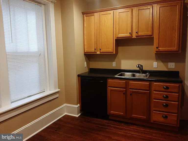443 N Loudoun St #2 — Photo 4