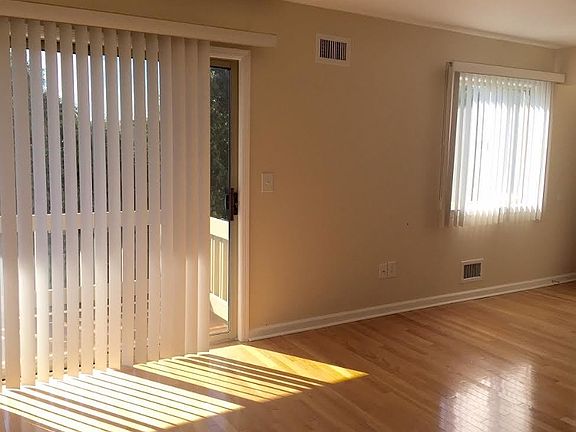 2nd image of 1 Paris Cir #1