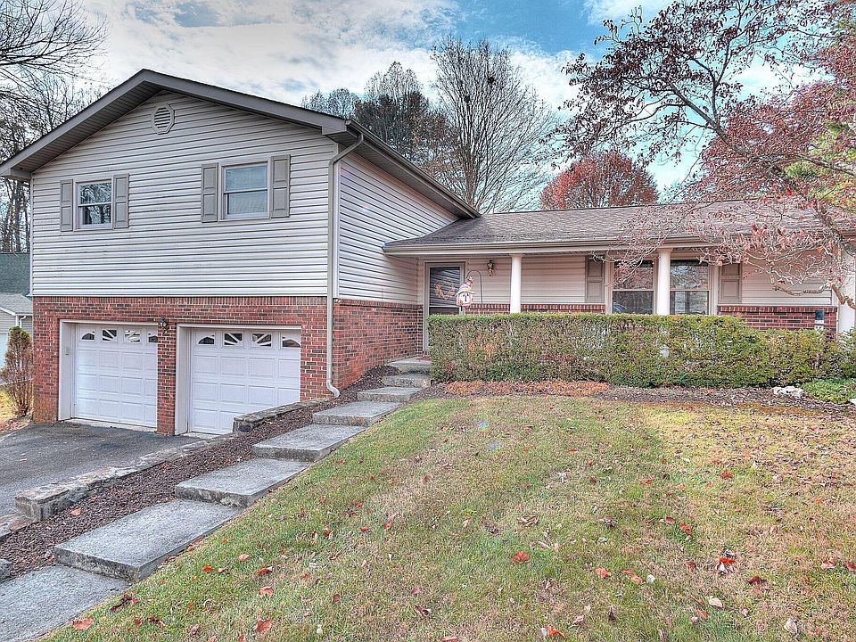 1st image of 501 Brookwood Dr