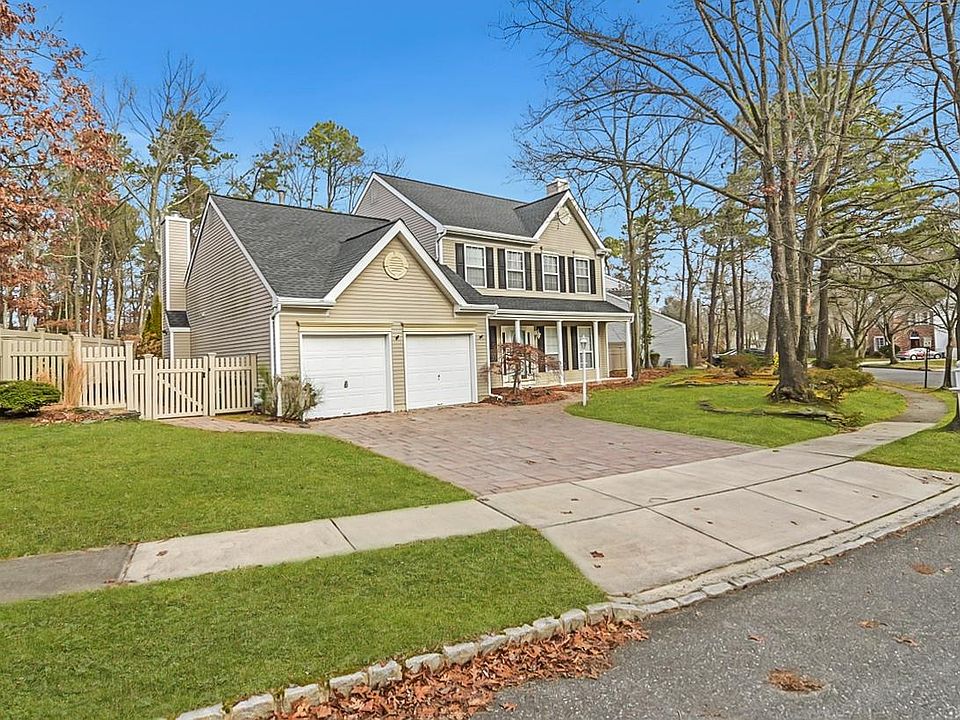1st image of 23 Hickory Cir