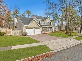 23 Hickory Cir, Barnegat, NJ 08005
