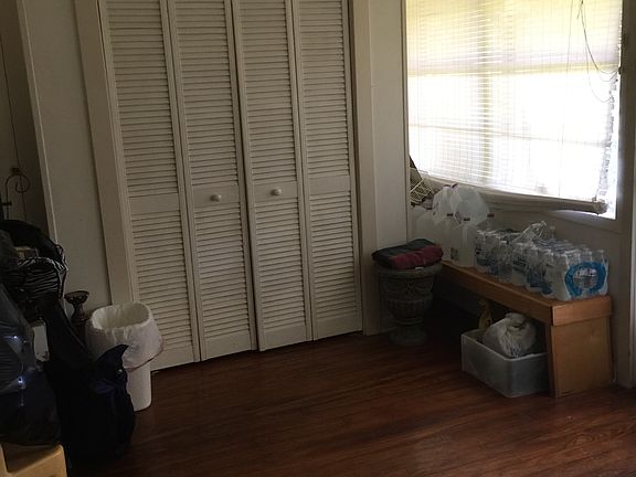 Large laundry room 