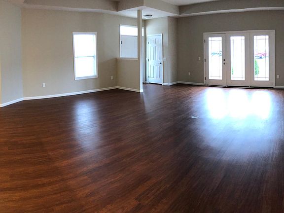 Living Room/Dining Nook
