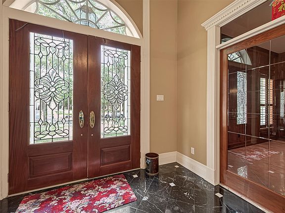 4th image of 37 Greensward Ln