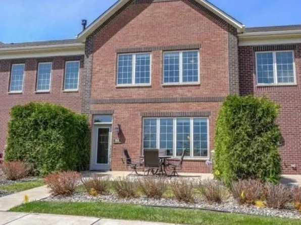 391 Valley Cmns, Hudson, WI 54016