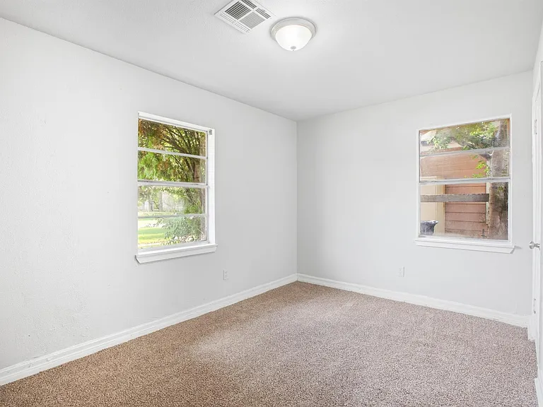 5326 Doulton Dr — Photo 7