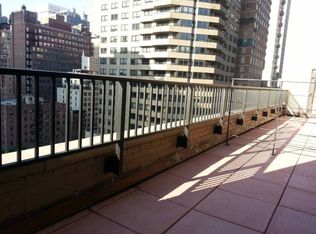 305 E 46th St, Brooklyn, NY 11203