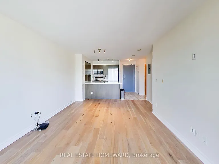 255 Richmond St E #Penthouse 10 — Photo 3