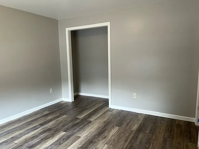 2nd bedroom. Closet shelving and door not shown.