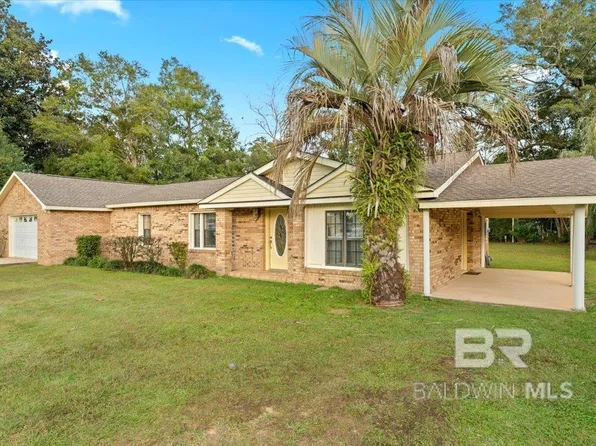 404 NW 3rd St, Summerdale, AL 36580