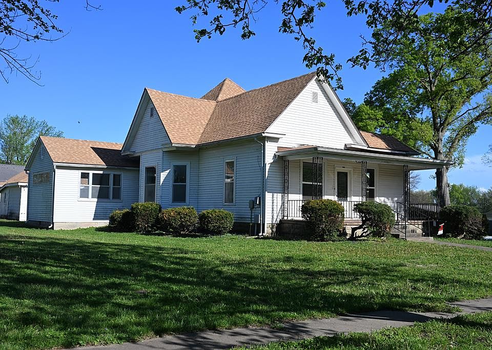 1st image of 511 S Le Fevre Ave