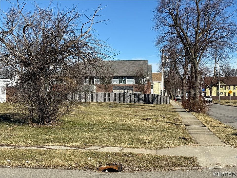 1st image of 52 Peckham St Lot 26