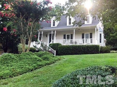 1st image of 40 Westridge Dr
