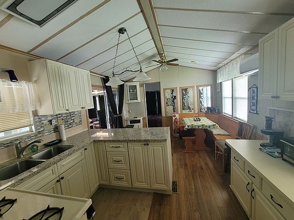 3rd image of 490 Empire Rd #Ebw089