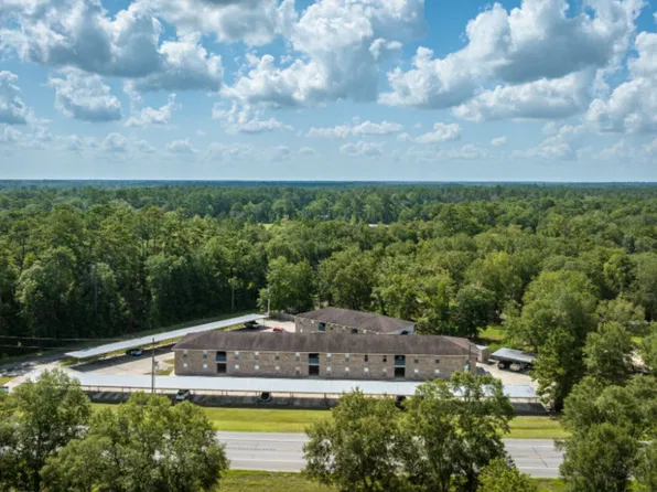 EAGLE CREST APARTMENTS