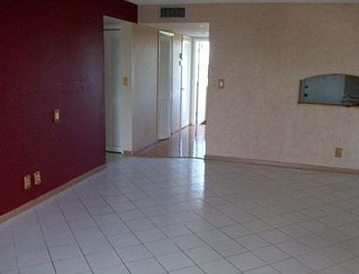 2nd image of 5100 Washington St APT 501