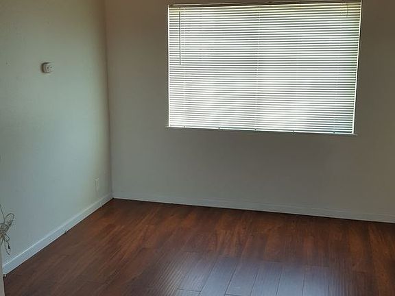 3rd image of 1245 23rd St APT A