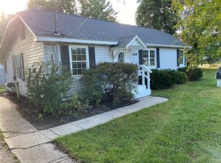 1334 N Stark Rd, Midland, MI 48642