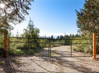 83 Wayne Rd W, Seabeck, WA 98380