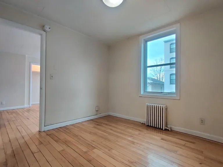 112 Pine St #2P — Photo 7