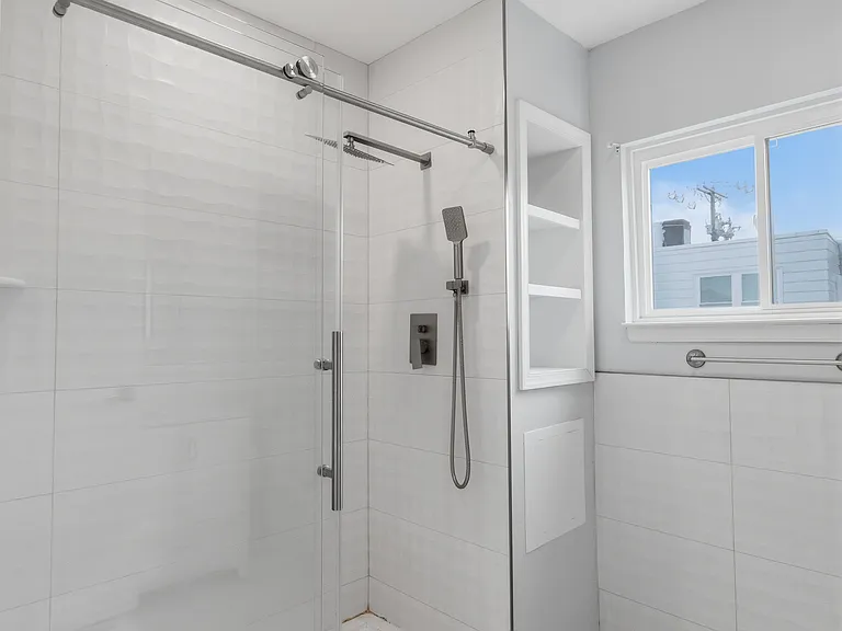 2340 S Hutchinson St — Photo 20