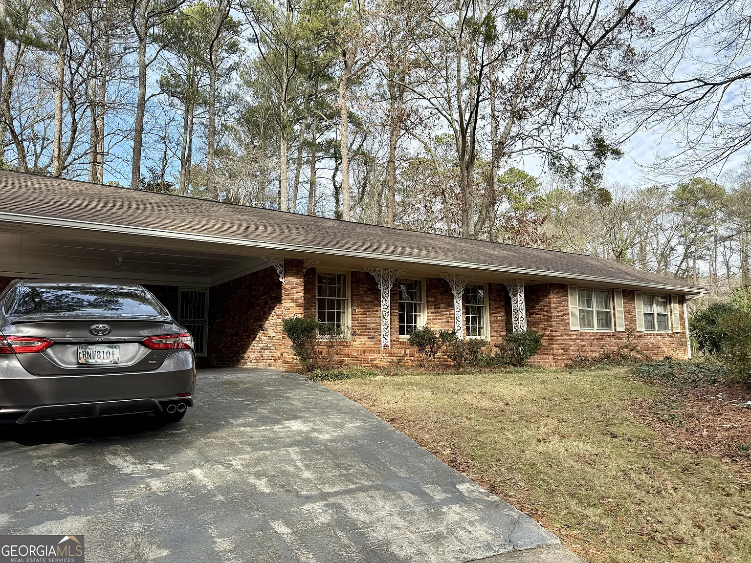 2927 Arrowood Dr photo 1