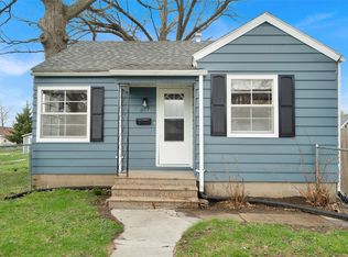 829 14th St NE, Cedar Rapids, IA 52402