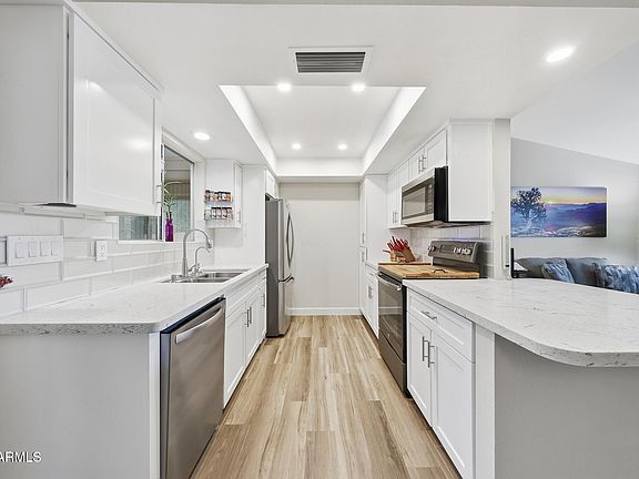 3rd image of 12615 W ALLEGRO Drive