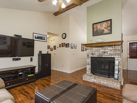 5th image of 206 Natchez Ct N