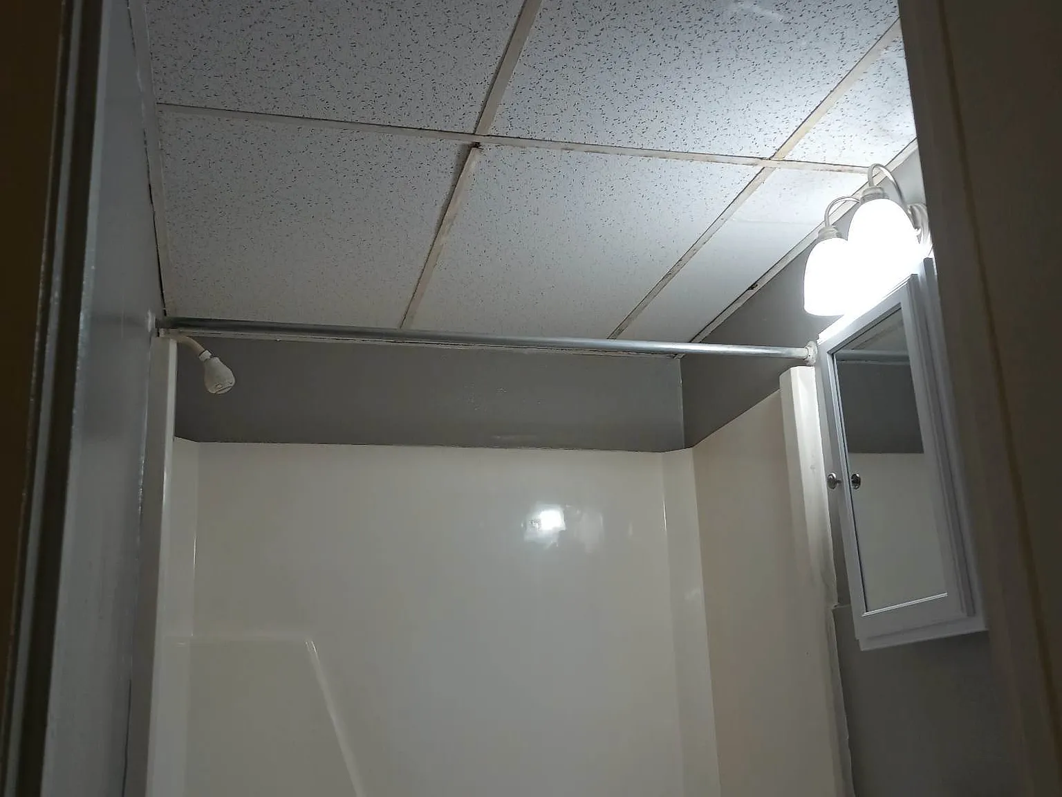100 Holiday Hills Rd — Photo 2