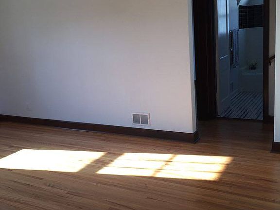 3rd image of 1321 Josephine St