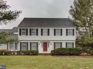 13 Evans Dr, Princeton Junction, NJ 08550