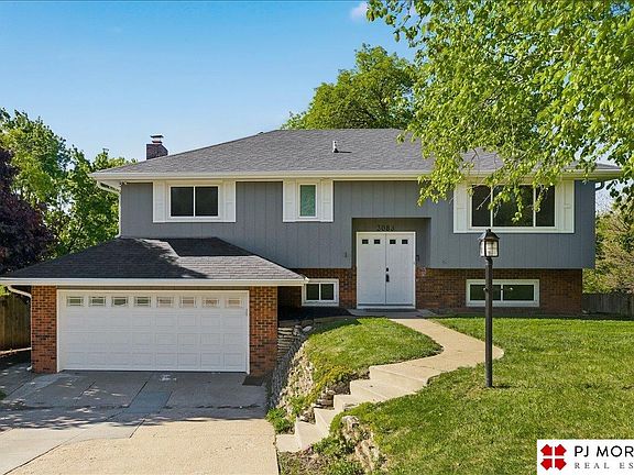 2nd image of 3083 College Dr