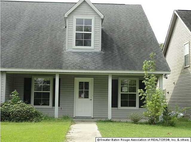 2nd image of 2423 Larguier Ln