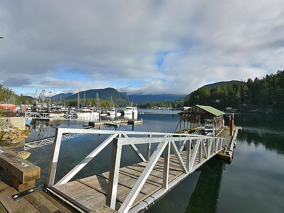 2nd image of 4650 Gerrans Bay Rd