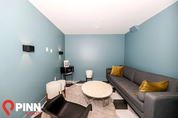 Rented by Pinn Realty | media 6