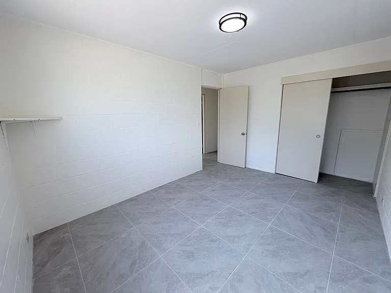 2210 N School St — Photo 22