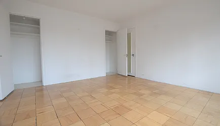 Rented by Manhattan Realty Group