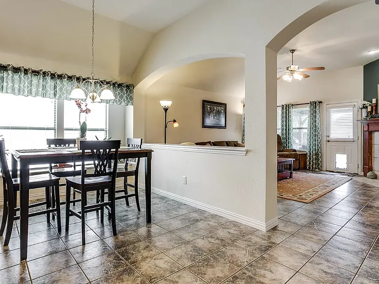 9305 Jerico Dr — Photo 11