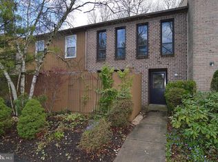 31 Pinehurst Ct, Reading, PA 19607