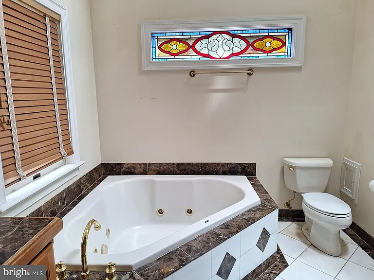 9078 Knoll Run Ln — Photo 23