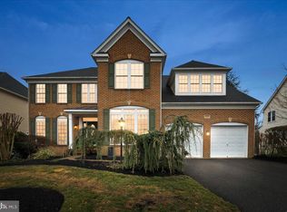 13475 Coneflower Ct, Centreville, VA 20120