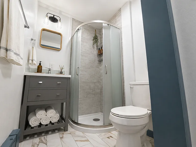 2724 Aldrich Ave S #2724 — Photo 10