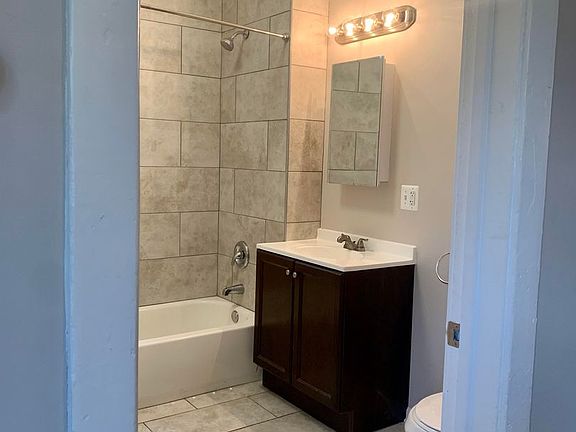 3rd image of 3225 W Division St #3227-1W