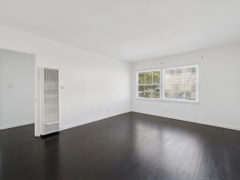 2032A Delaware Ave — Photo 6