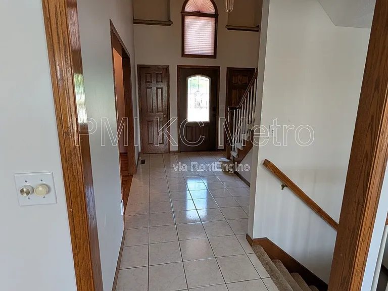 3905 SW 14th St — Photo 14